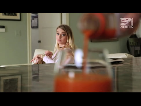 ❤️ විශාල තන පුඩු සහ තද පුකේ ඇති උණුසුම් ගැහැණු ළමයා පරාජිතයාගෙන් කුකුළා ලබා ගනී, නමුත් ඉතා අපහසු වේ ❤️ Sluts අසභ්‍ය si.yespornpics-com.ru ﹏